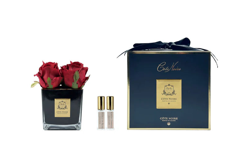 Couture 4 Rose Buds Perfumed - Black Vase - Red